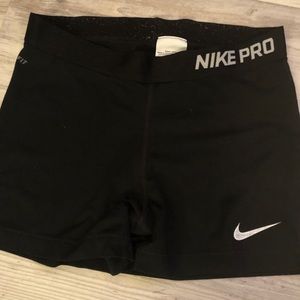 Nike Pro women’s sz L, signs of wear, used condition.